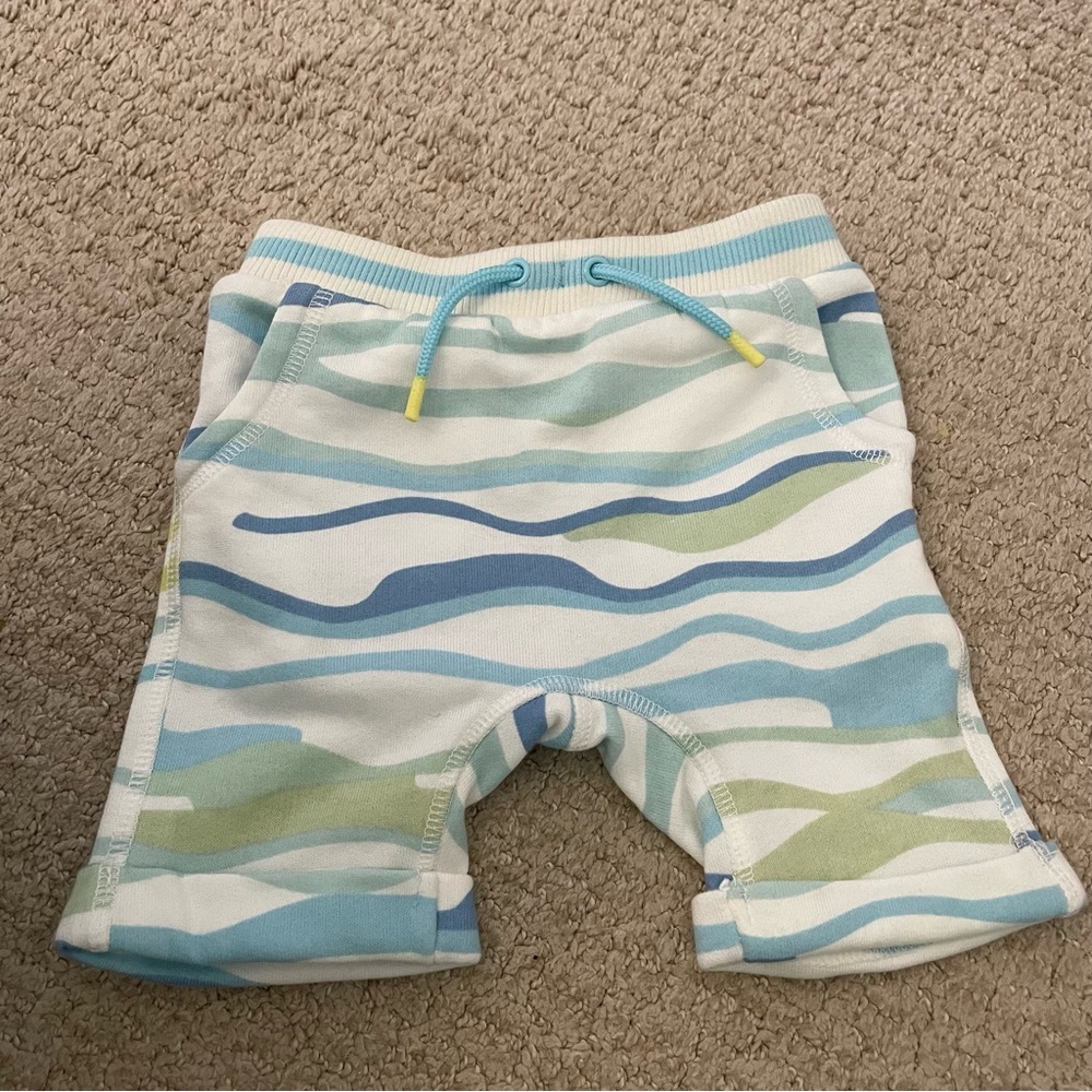 Rockets of Awesome Wave Cuff Shorts Size 12-18 Months
